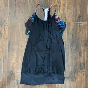 Lululemon NO LIMITS TANK size 6